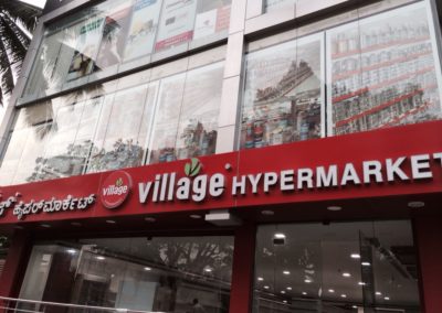 Accura Shelving - Village Hypermart